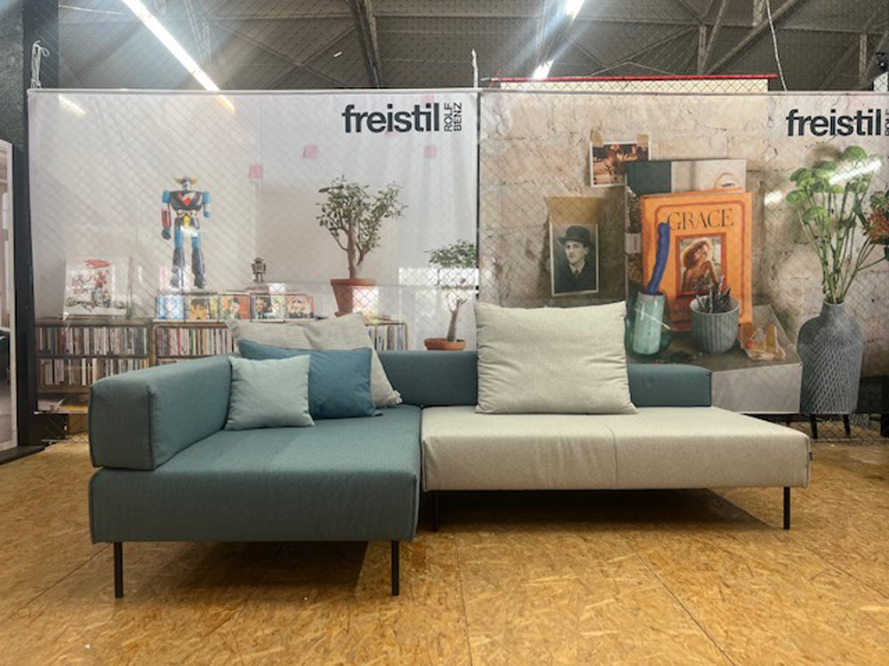 freistil - Sofa - freistil 135 - Stoff blau/weiß - sofort verfügbar