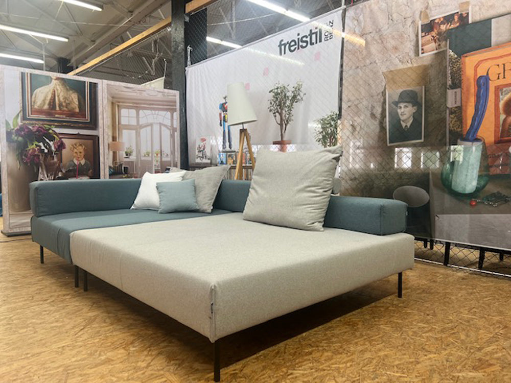 freistil - Sofa - freistil 135 - Stoff blau/weiß - sofort verfügbar
