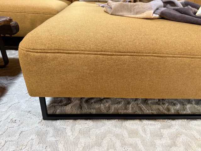 freistil - Sofa - freistil 160 - Stoff gelb - sofort verfügbar