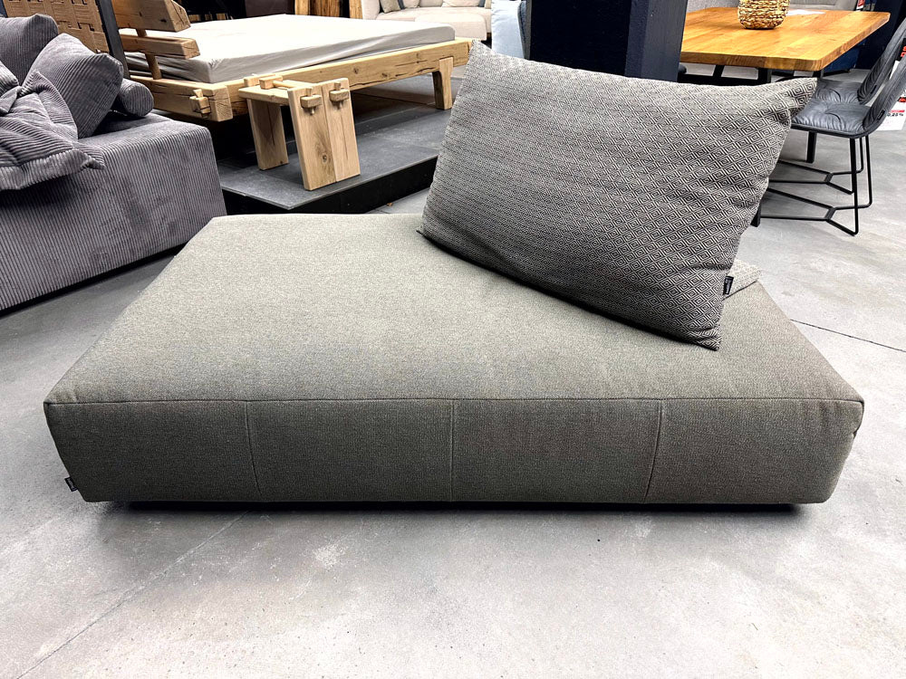 Bullfrog - Sofa - 1070 Iwan - Stoff Grau - sofort verfügbar