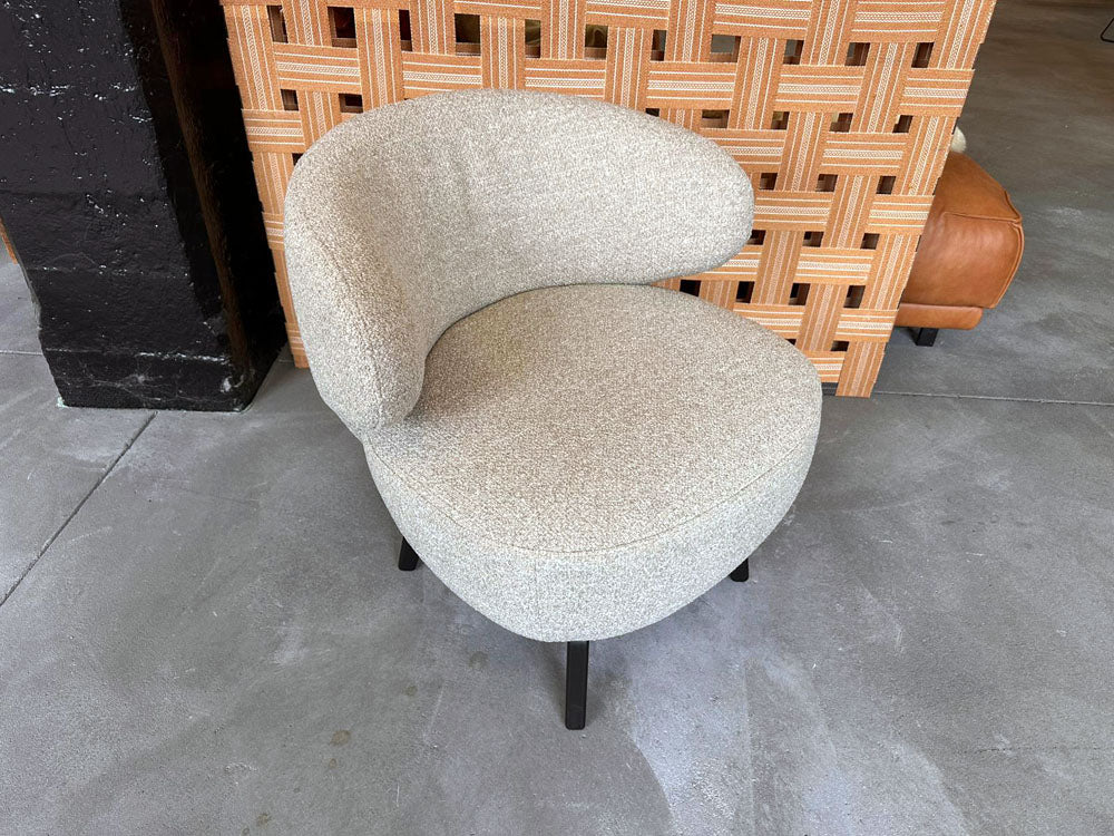 Furninova - Sessel - Aila - Stoff taupe - sofort verfügbar