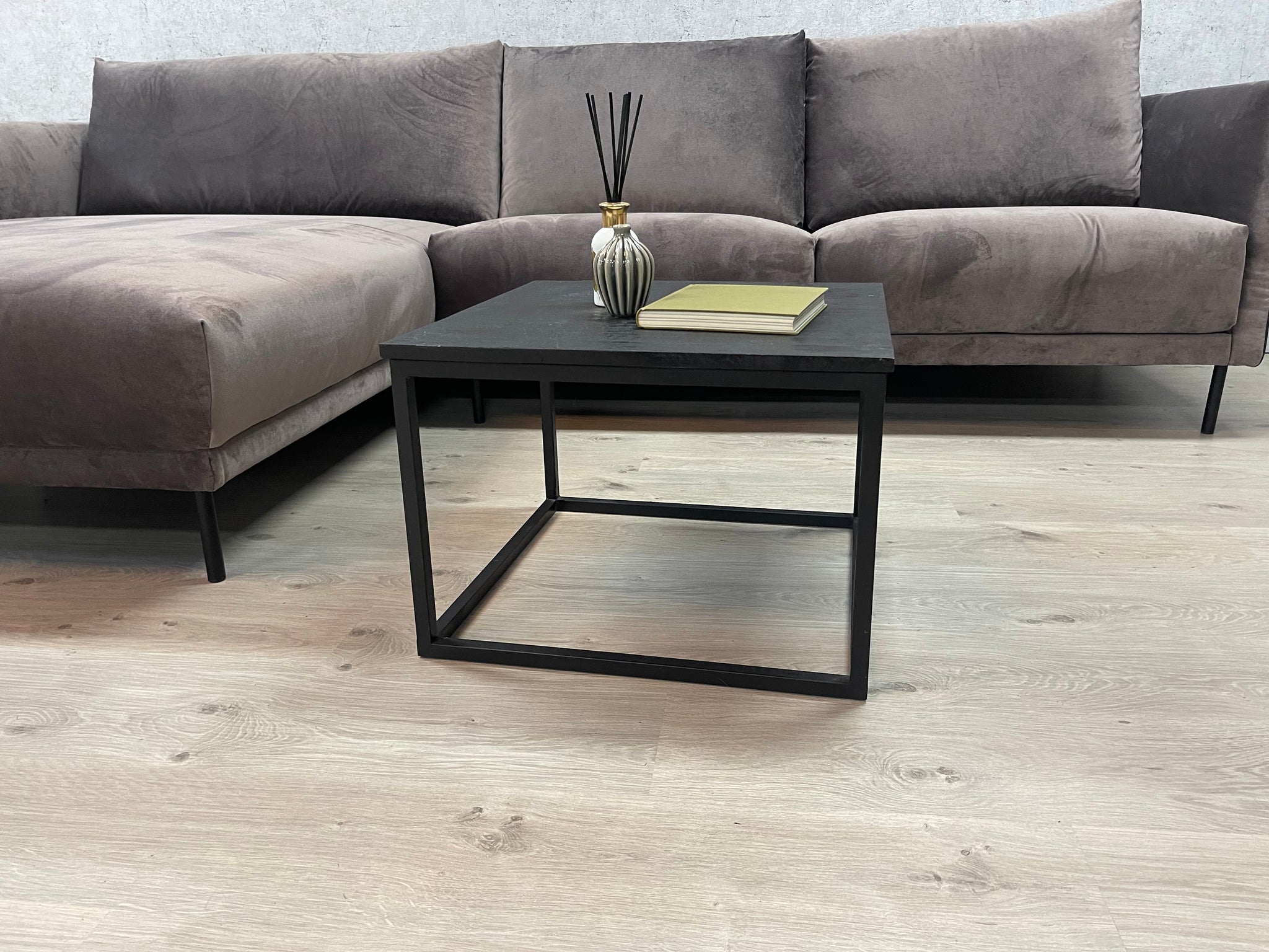 Eight Mood  - Couchtisch  - Geo1006 - Holz schwarz - sofort verfügbar