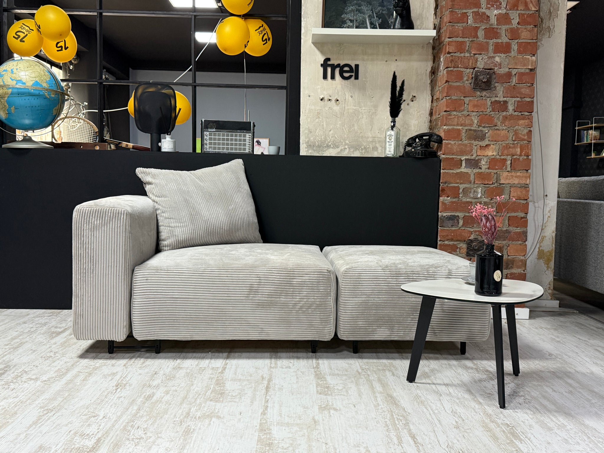 freistil - Sofa - freistil 122 - ECHT - Stoff Cord grau - sofort Verfügbar