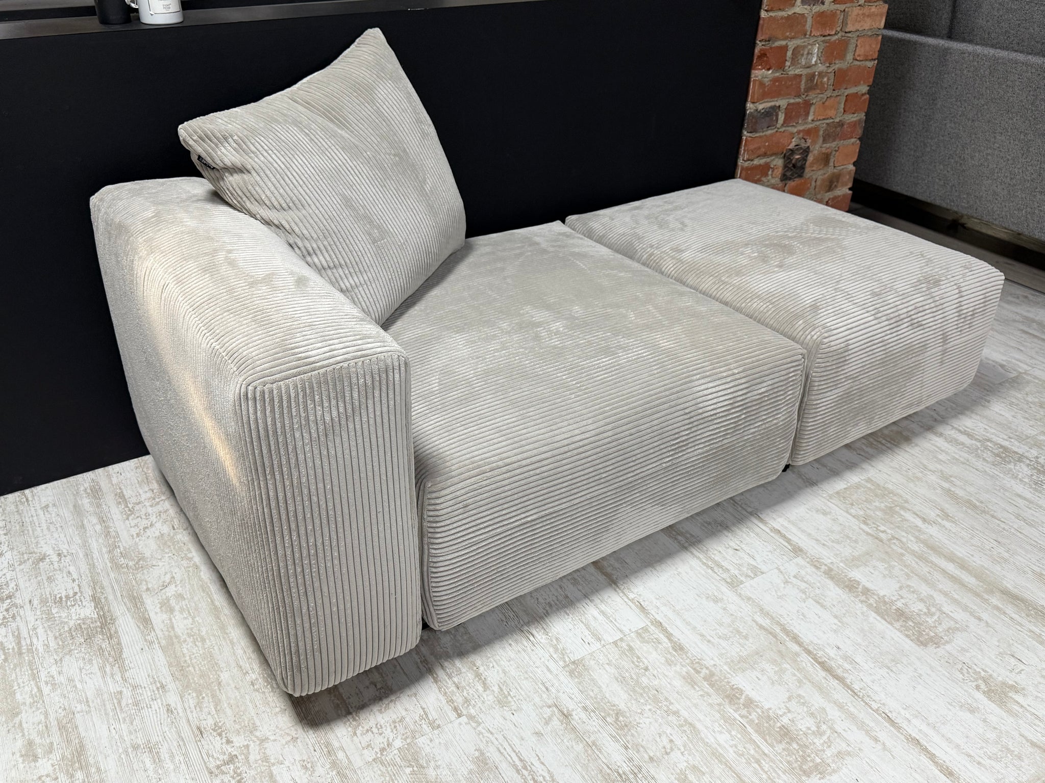 freistil - Sofa - freistil 122 - ECHT - Stoff Cord grau - sofort Verfügbar