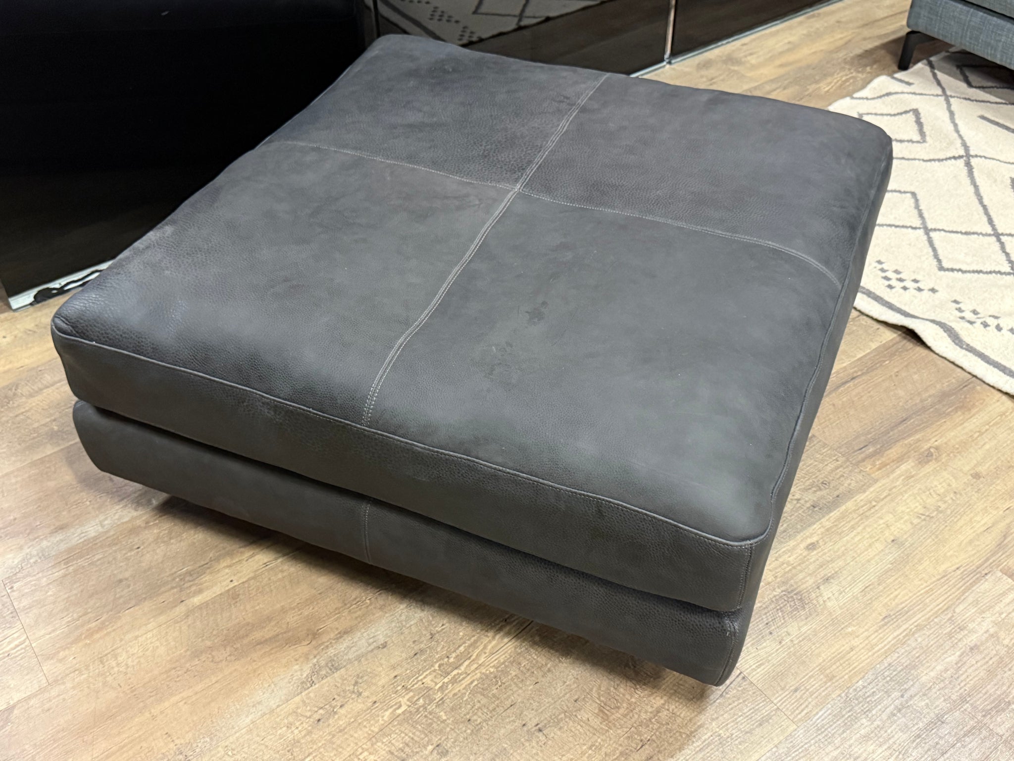 Machalke - Hocker - Prototyp - Leder schwarz - sofort verfügbar