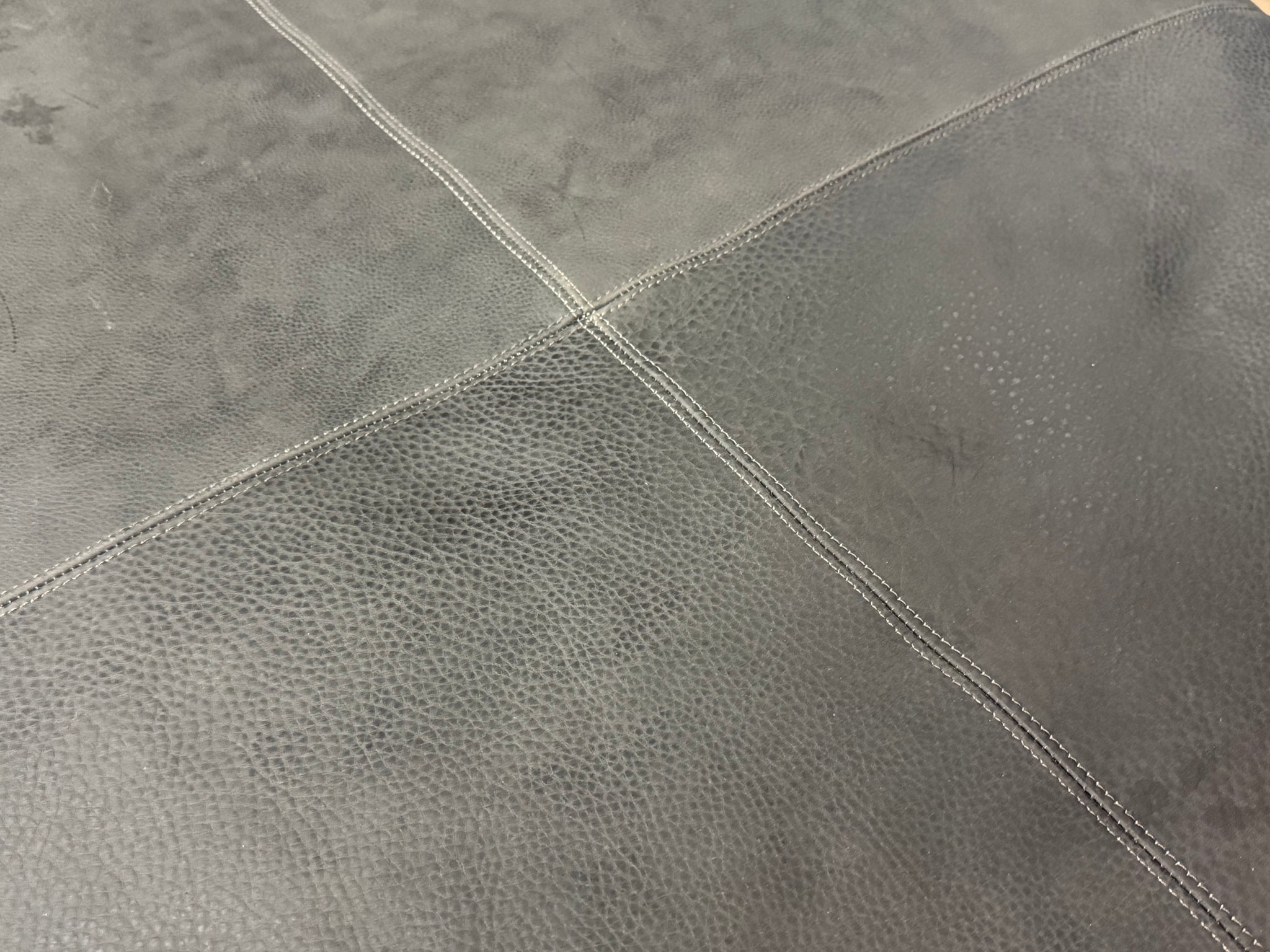 Machalke - Hocker - Prototyp - Leder schwarz - sofort verfügbar
