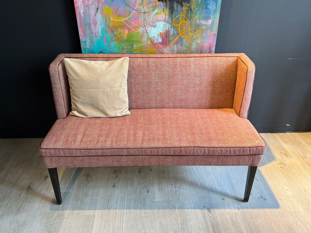 Christine Kröncke - Bank - Julia - Stoff rot - sofort verfügbar