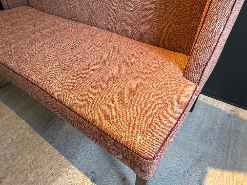 Christine Kröncke - Bank - Julia - Stoff rot - sofort verfügbar