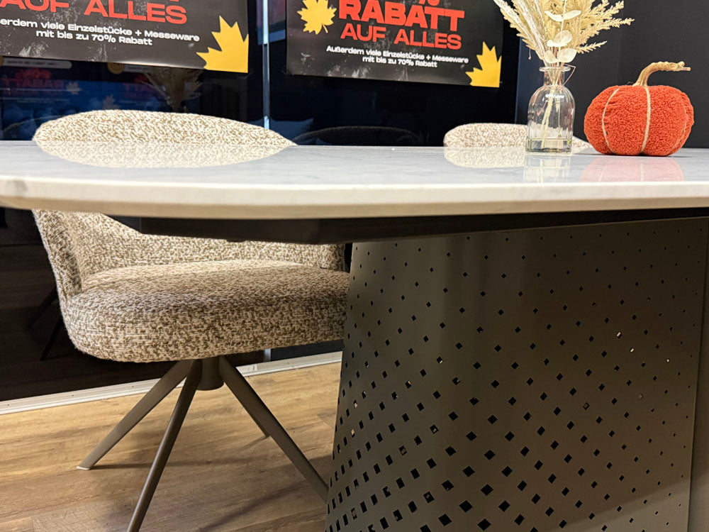 Rolf Benz - Esstisch - RB 929 - Naturstein Carrara - sofort verfügbar