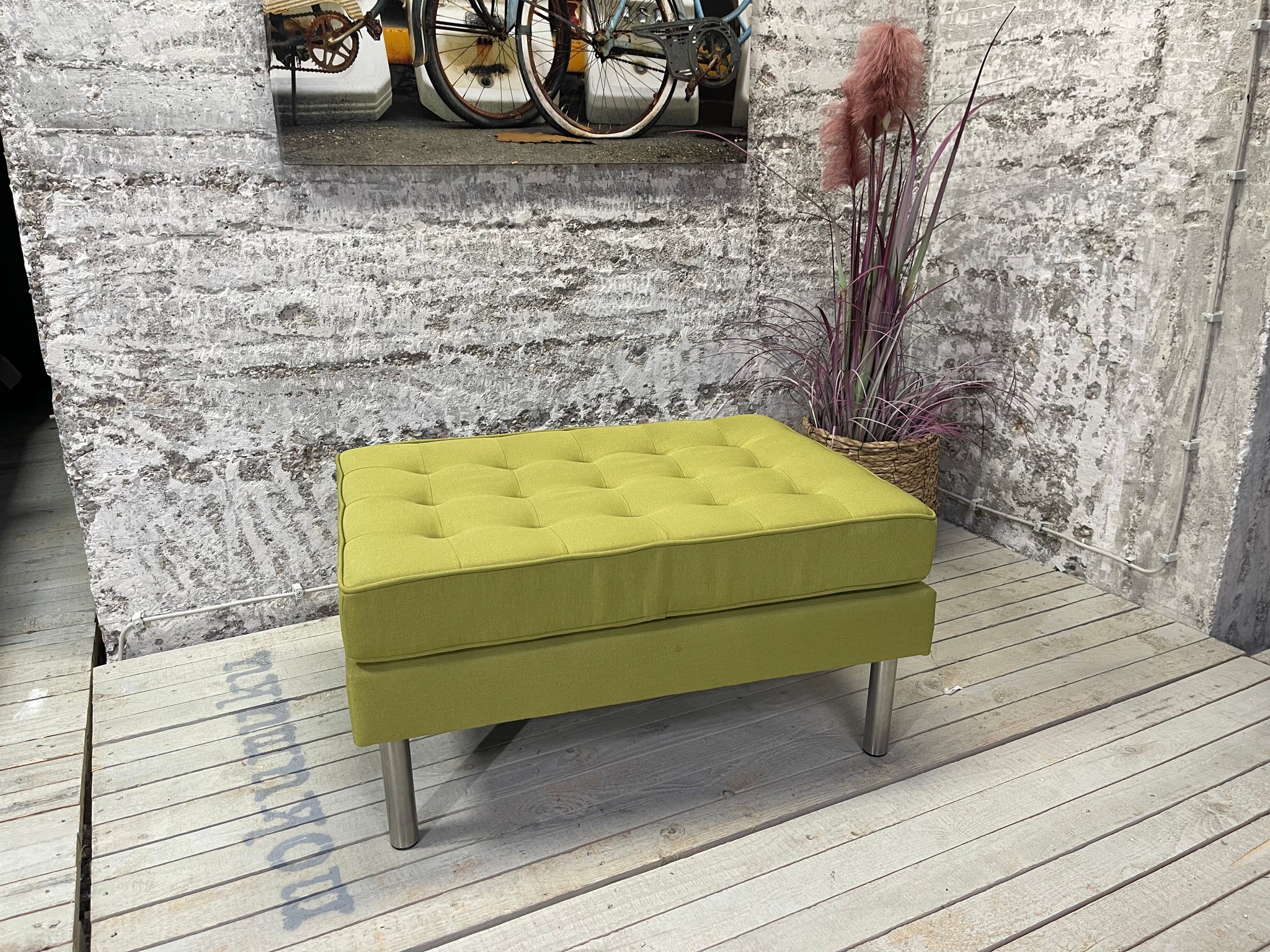 Wohnraum - Hocker - WR23 - Stoff grün - sofort verfügbar