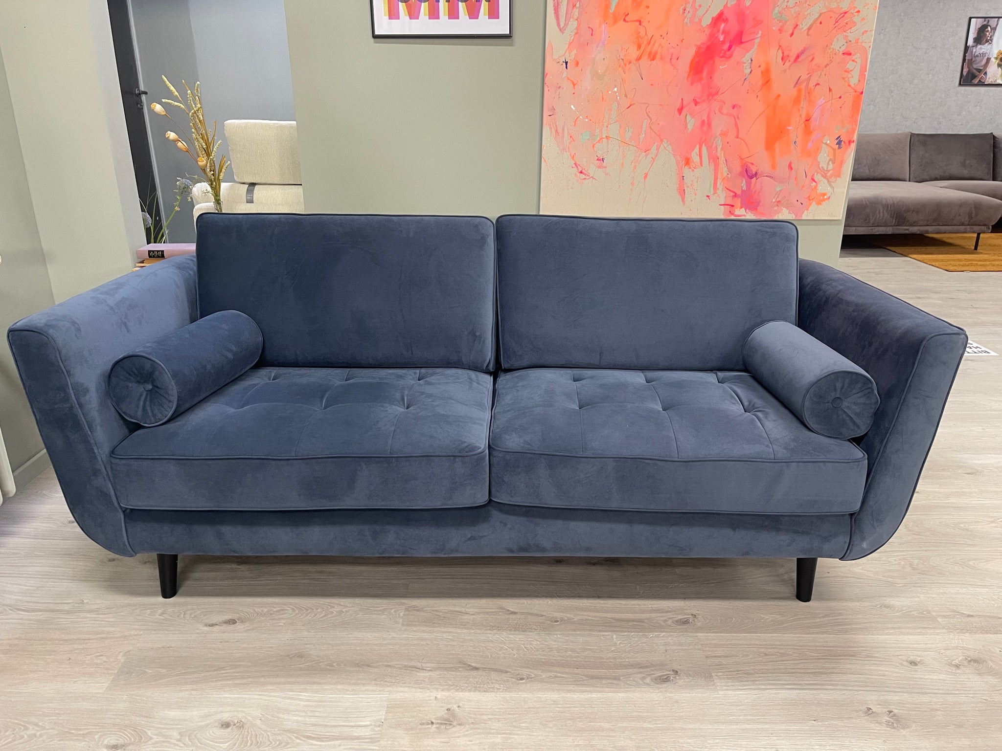 Furninova - Sofa - Vera - Stoff blau-  Sofort vergfügbares Ausstellungstück