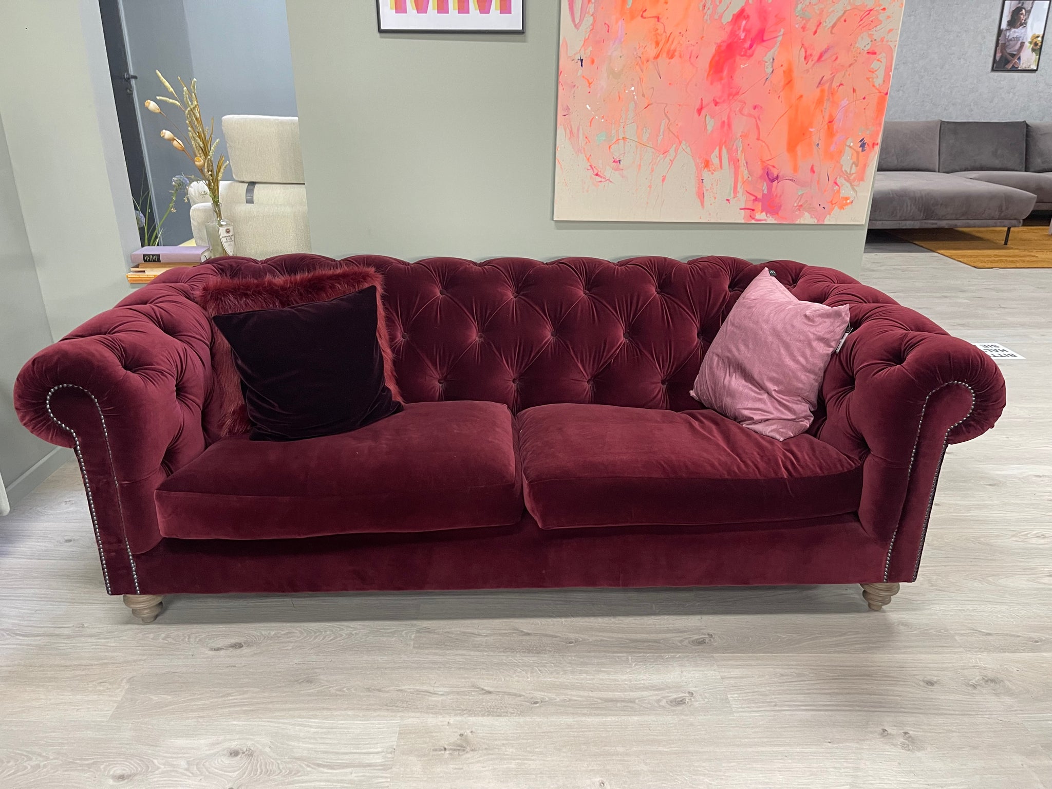 Tetrad - Sofa - Kensington - Stoff rot - sofort verfügbar