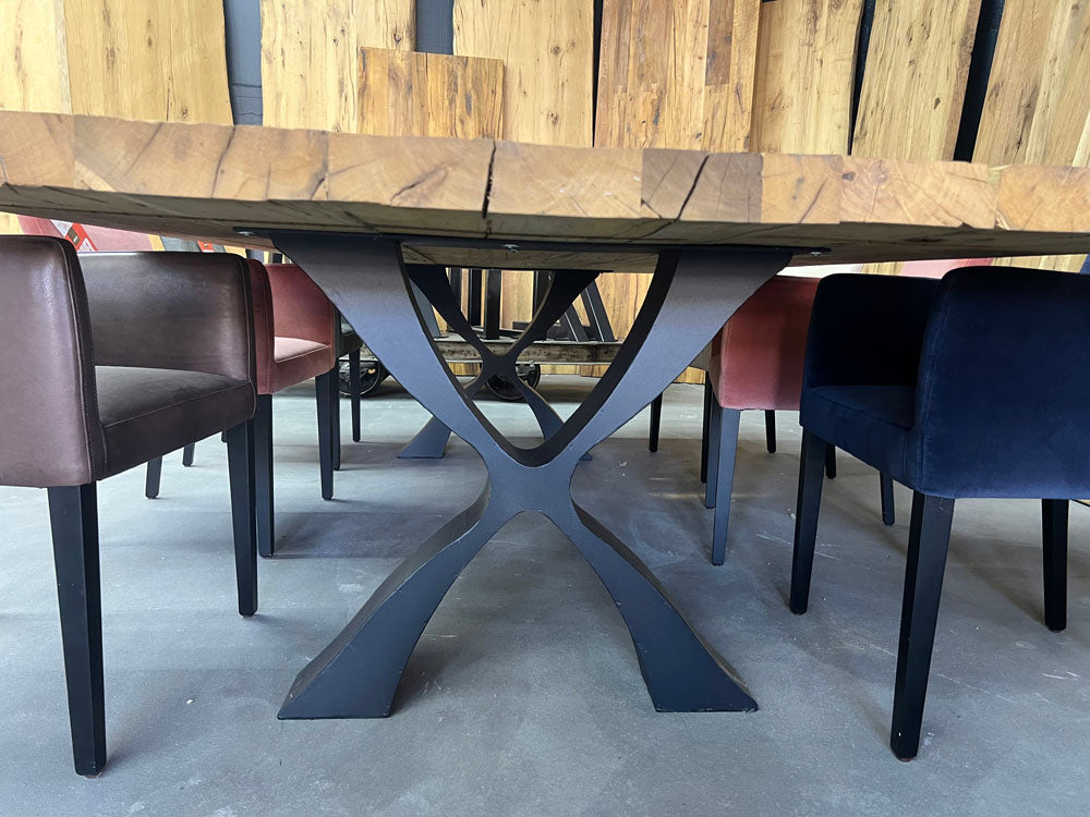 Alte Eichenwerkstatt - Esstisch - Thor - Eiche massiv - 280 x 140 cm -  sofort verfügbar