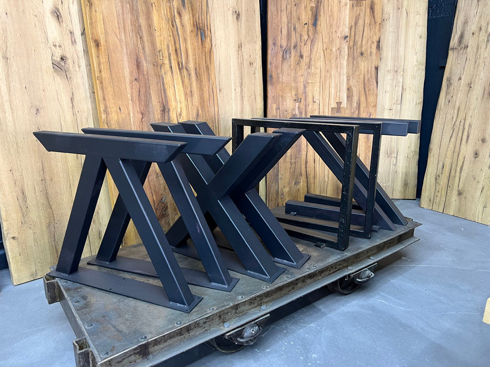 Alte Eichenwerkstatt - Esstisch - Thor - Eiche massiv - 270 x 100 cm -  sofort verfügbar