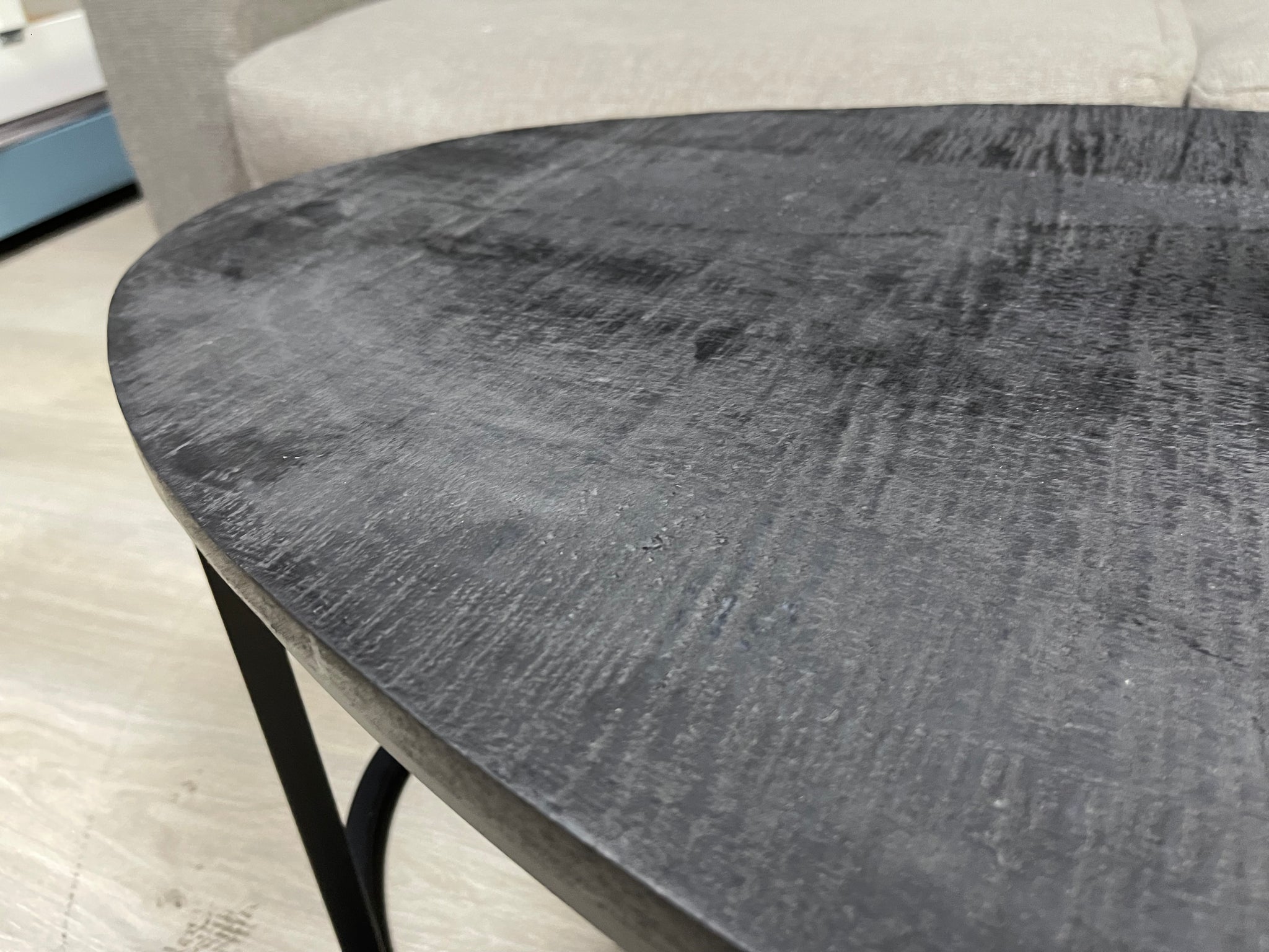 Eight Mood - Couchtisch - Geo 1008 - Mangoholz schwarz -  sofort verfügbar