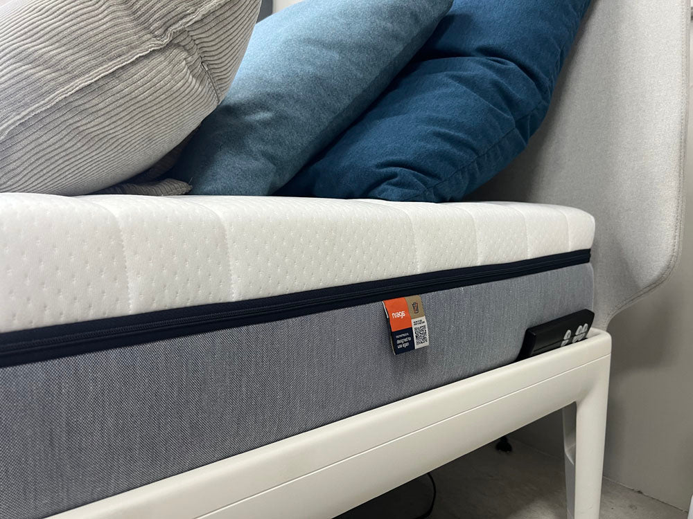 Auping - Bett - Essential - Stoff beige - konfigurierbar