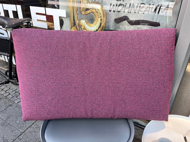 freistil - Sofa - freistil 133 - Stoff violett - sofort verfügbar