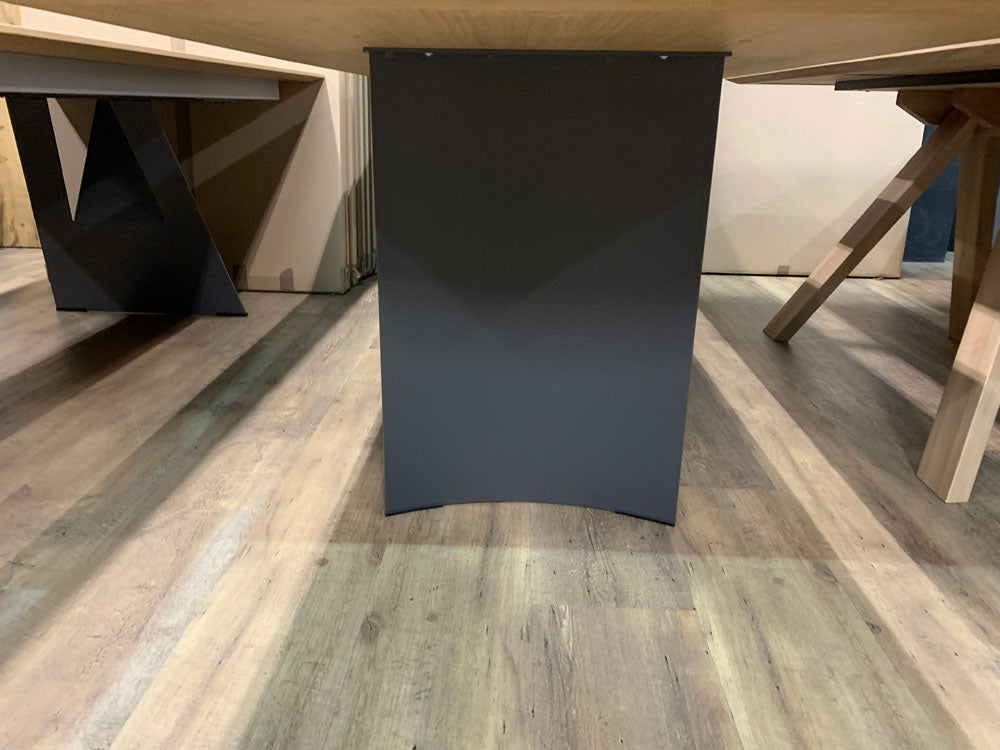K&W - Aktionstisch- 5257 - Wildeiche furniert - sofort verfügbar