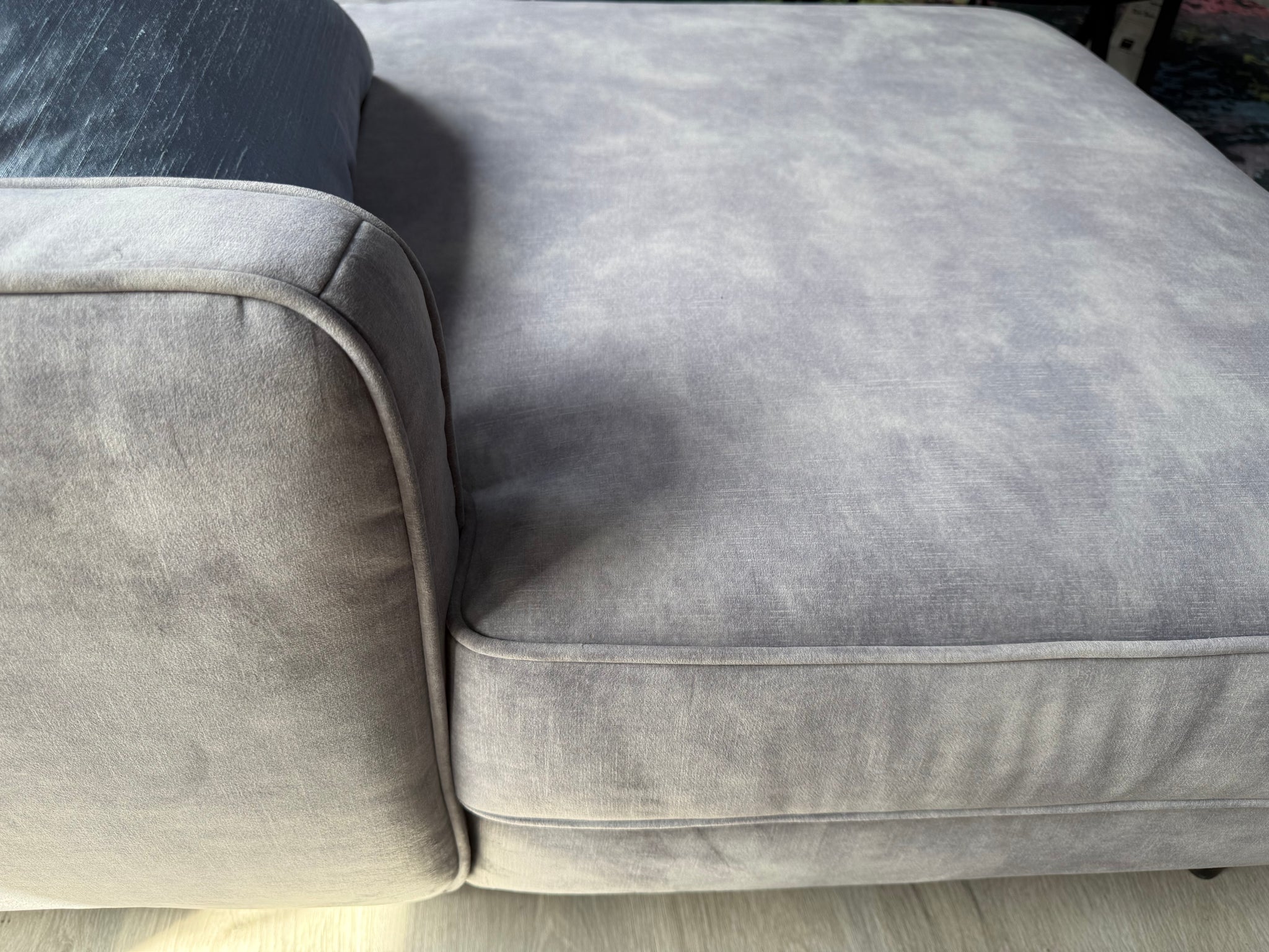 Pro Seda - Sofa - View - Stoff grau - sofort verfügbar