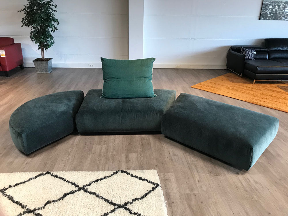 Bullfrog - Sofa - 1070 Iwan - Stoff grün - sofort verfügbar