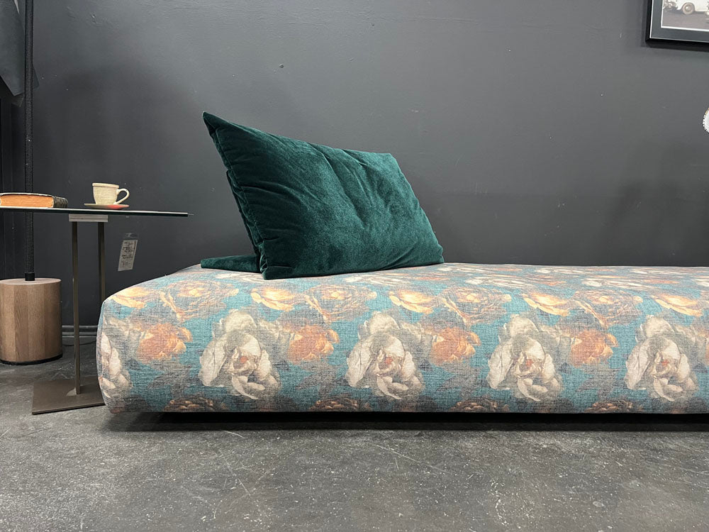 Bullfrog - Sofa - 1070 Iwan - Stoff bunt - sofort verfügbar
