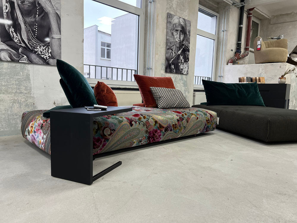 Bullfrog - Sofa - 1070 Iwan - Stoff gemustert - konfigurierbar