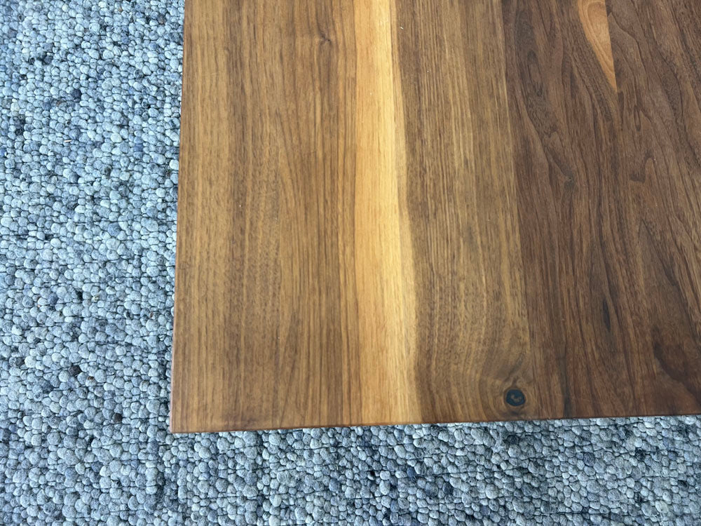 Bullfrog - Couchtisch - 5710 Nico - Nussbaum - konfigurierbar