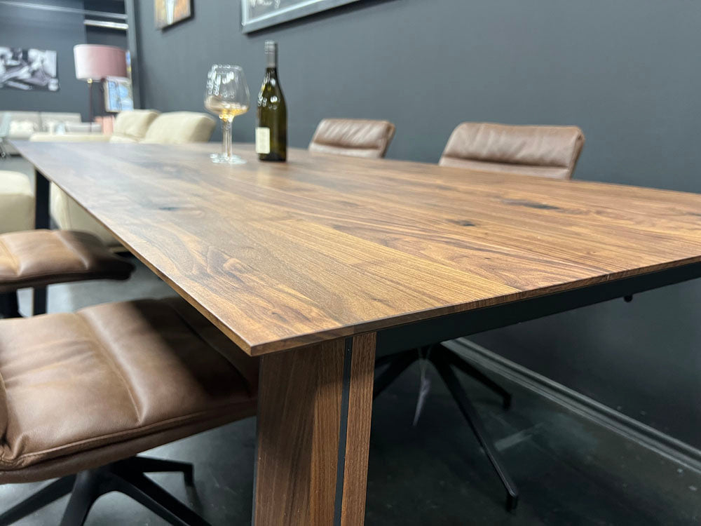 Wohnraum - Tisch ausziehbar - WR 5100 - Nussbaum massiv - konfigurierbar