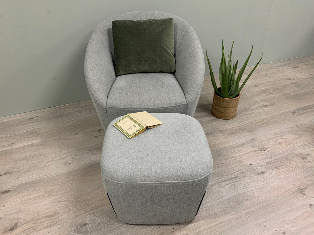 freistil - Sessel und Hocker - fs178 - Stoff grau - sofort verfügbar