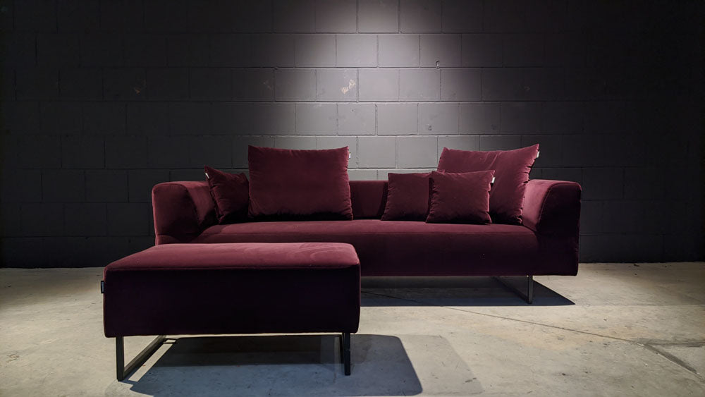 freistil - Sofa - freistil 185 - Stoff lila - sofort verfügbar